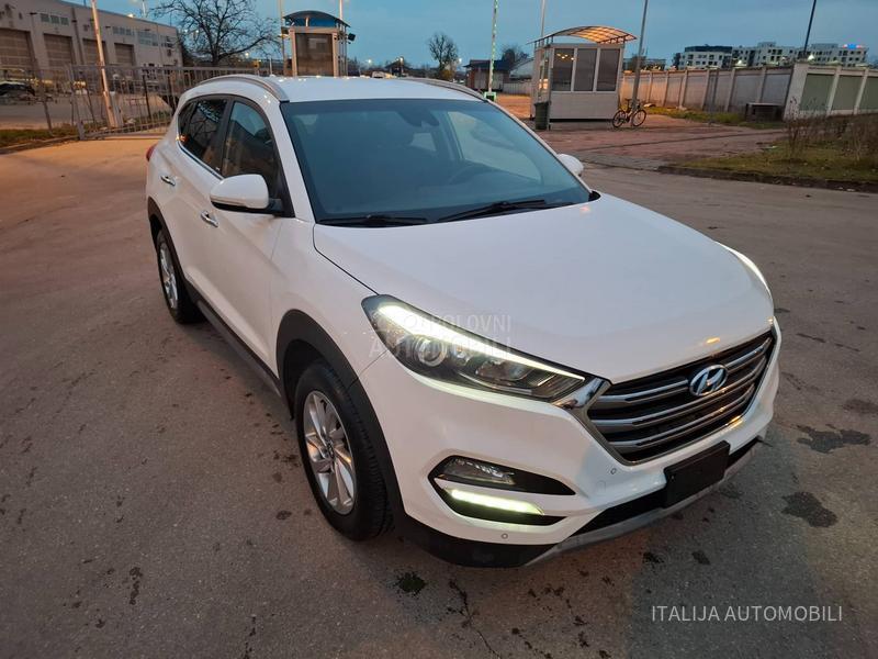 Hyundai Tucson 1.7CRDI LED/KAM/NAV