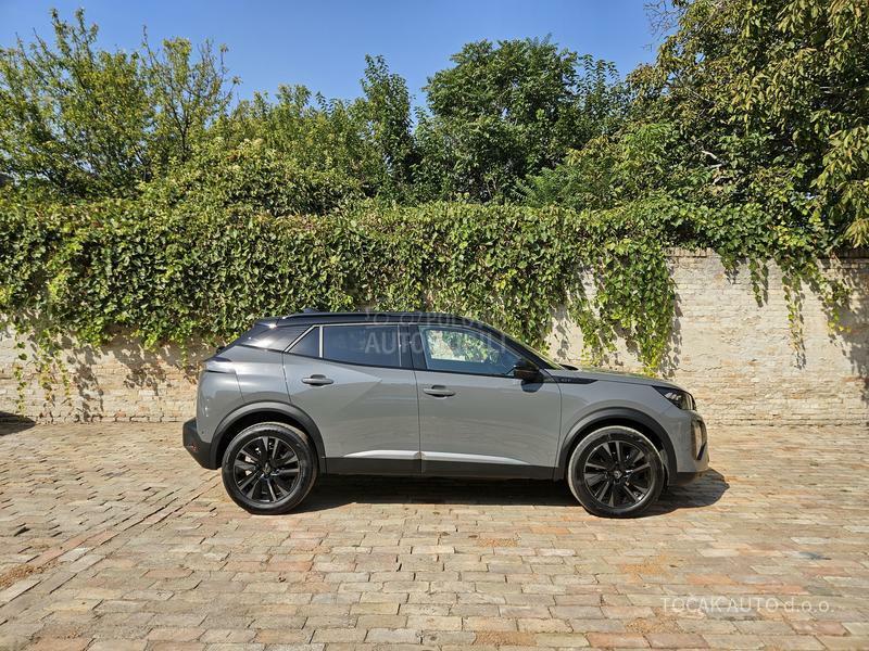 Peugeot 2008 GT 1.2E 130 AT