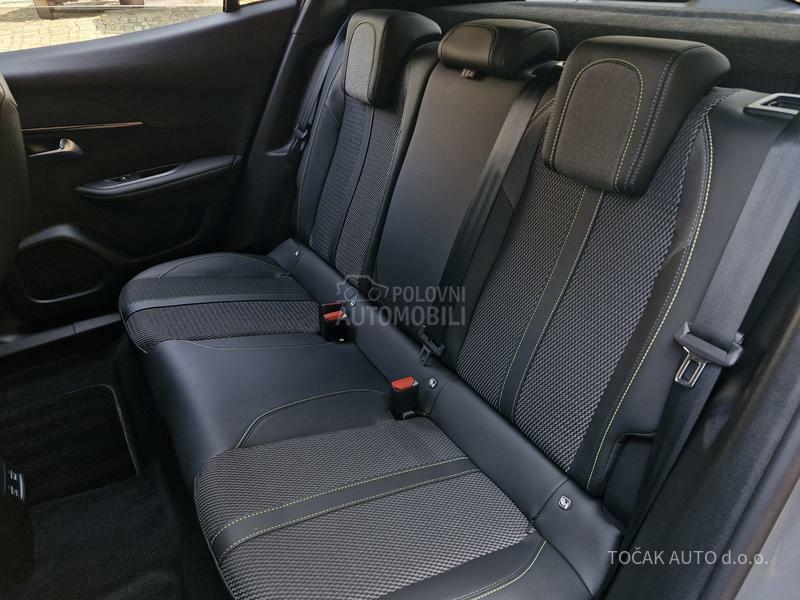 Peugeot 2008 GT 1.2E 130 AT