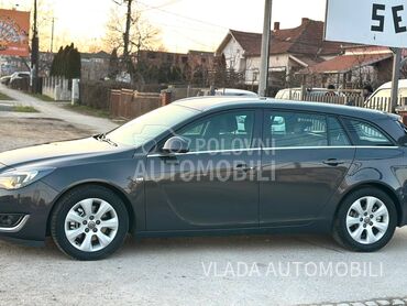 Opel Insignia 2.0CDTI SPORT