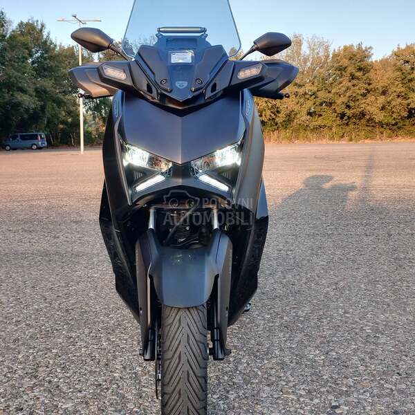 Yamaha Xmax Techmax nov