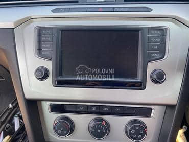 Radio za Volkswagen Passat B8