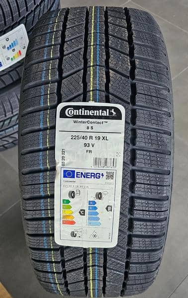 Continental 225/40 R19 Zimska