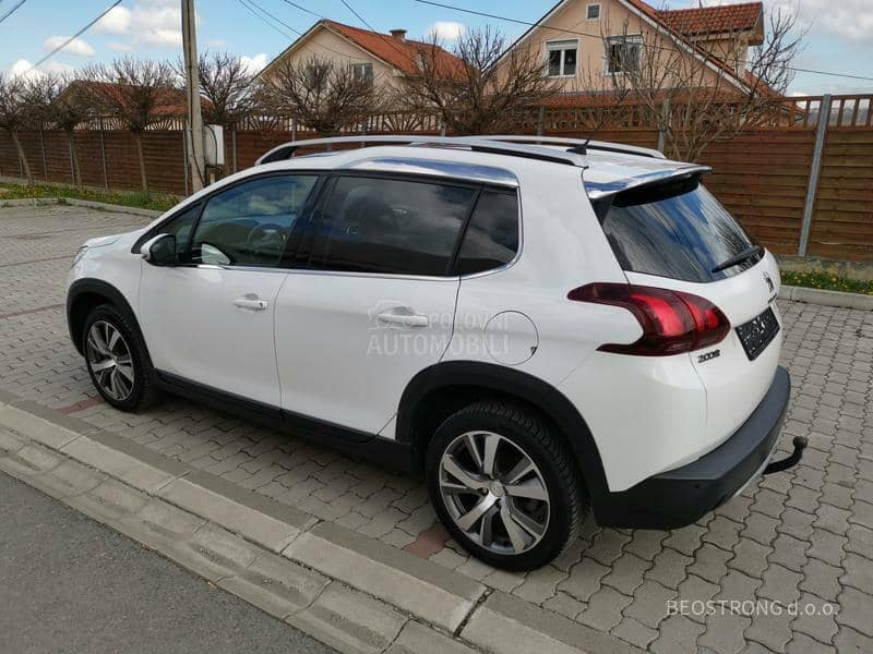 Peugeot 2008 1.2AllureA K C I J A