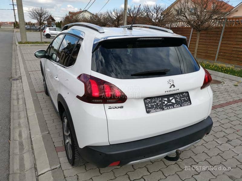 Peugeot 2008 1.2AllureA K C I J A