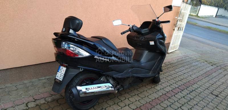 Suzuki burgman