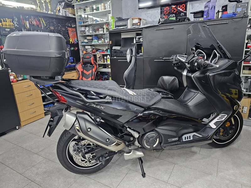 Yamaha T MAX