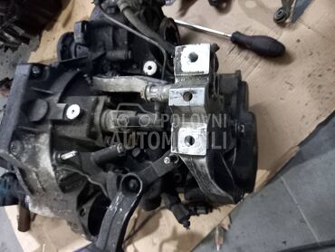 Manuelni menjac 5 b za Volkswagen Golf 5, Golf Plus, Jetta ...