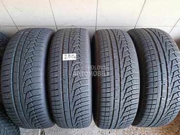 Hankook 235/65 R17 Zimska