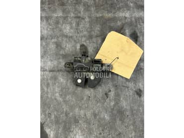 Zadnja brava gepeka za Fiat Doblo od 2010. do 2015. god.