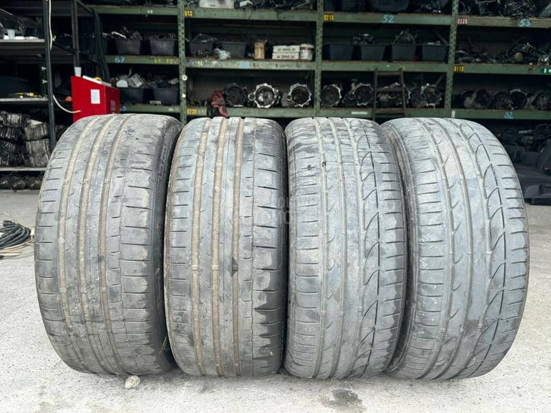 Bridgestone 235/40 R19 Letnja