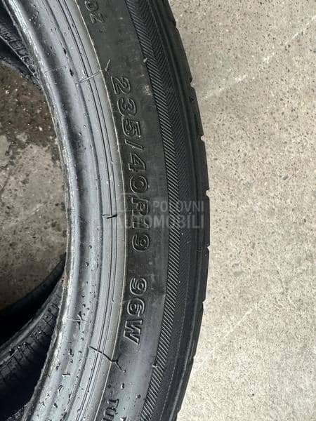 Bridgestone 235/40 R19 Letnja