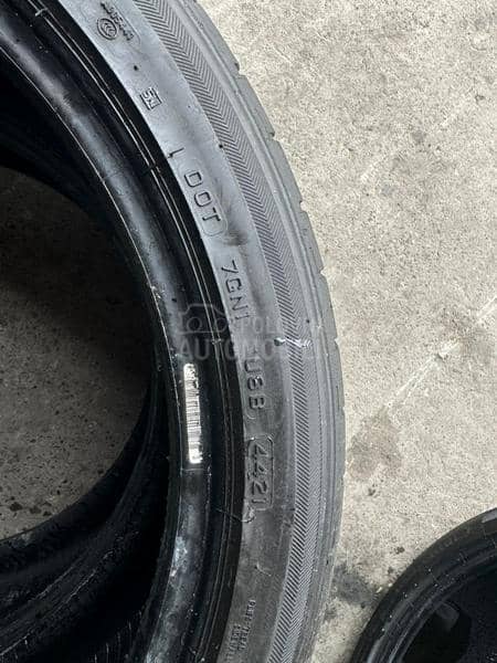 Bridgestone 235/40 R19 Letnja