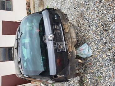 gepek vrata za Renault Clio od 2001. do 2006. god.