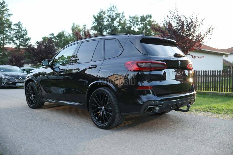 BMW X5 4.0i M LASER VAZDUH
