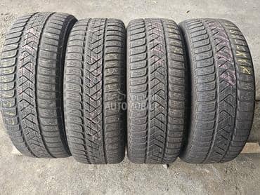 Pirelli 215/55 R17 Zimska