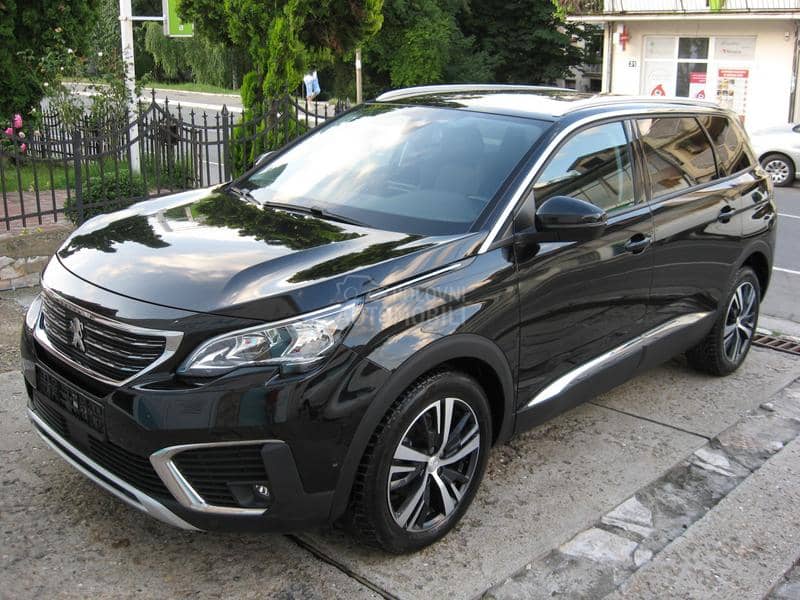 Peugeot 5008 1.6 HDI ALLURE