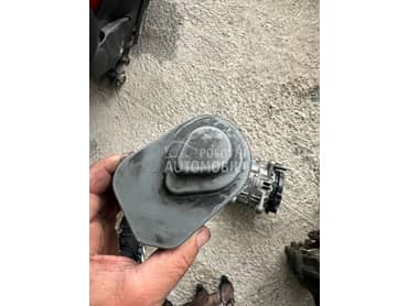 Klapna gasa 4pina za Volkswagen Buba, Bora, Golf 4 ... od 2004. do 2008. god.