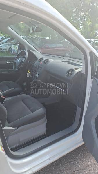 Volkswagen Caddy M a x i