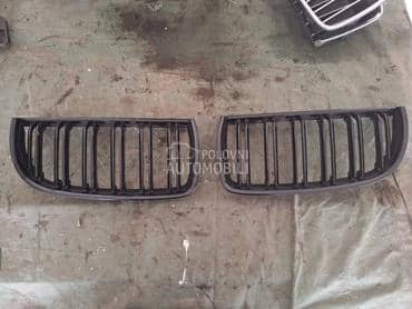 Gril bubrezi crni E90, E91 za BMW Serija 3 od 2005. do 2012. god.