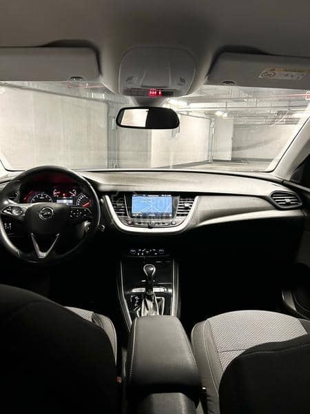 Opel Grandland X 1.5 D autom.