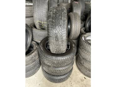 Dunlop 225/60 R17 Zimska