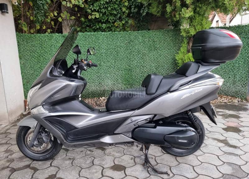 Honda Silver Wing 400 ABS