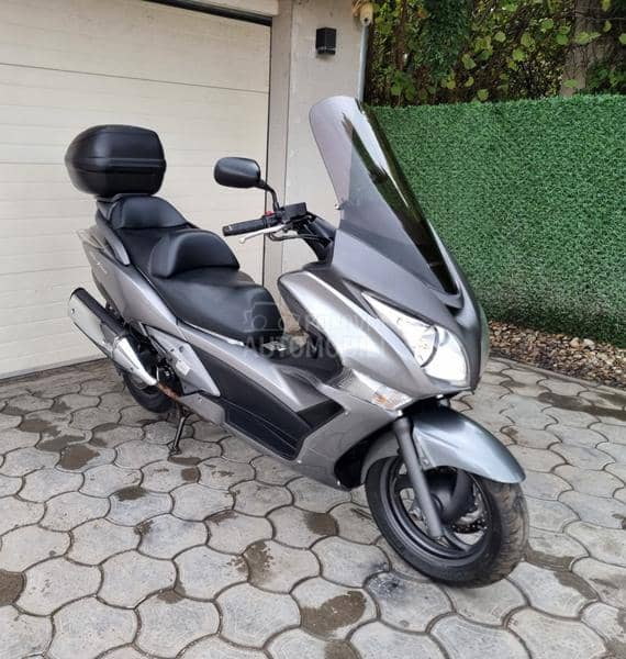 Honda Silver Wing 400 ABS