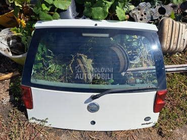 gepek vrata punto 3 za Fiat Punto