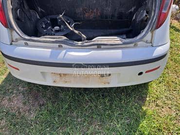 zadnji branik punto 3 za Fiat Punto
