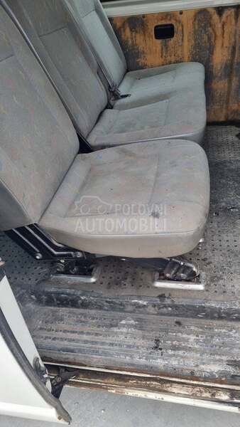 Volkswagen Transporter T5 2.5 TDI