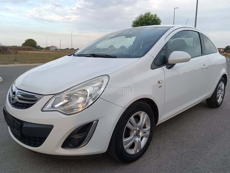 Opel Corsa D 1.4 Satellite.