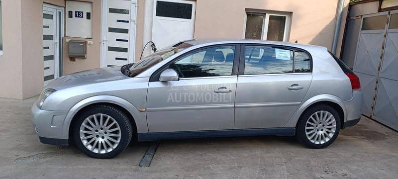 Opel Signum 1.9 jtd