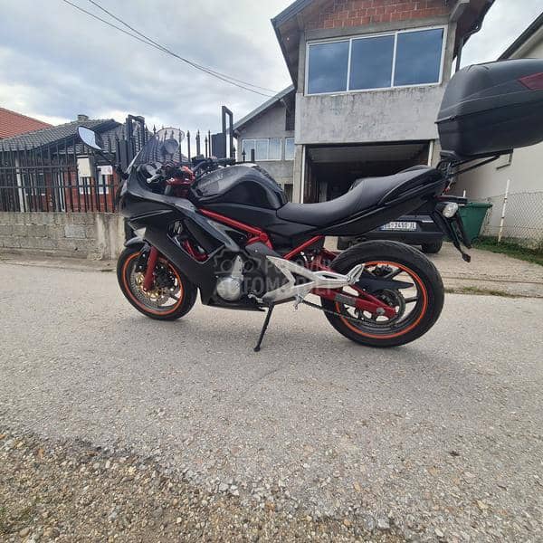 Kawasaki ER6F