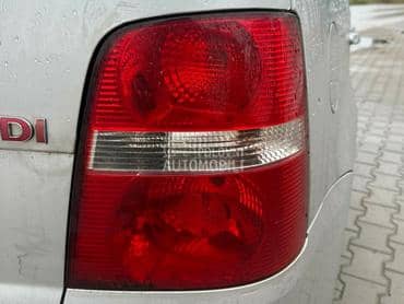 Stop svetlo desno za Volkswagen Touran od 2003. do 2006. god.