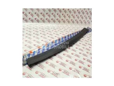 Spojler pr branika za Fiat Punto