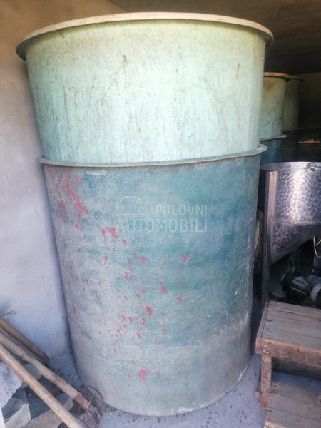 VIŠE MAŠINA U PONUDI