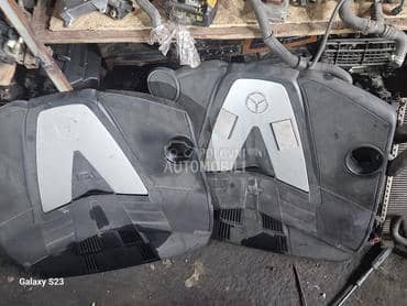 poklopac motora V6 320 cdi za Mercedes Benz C 280, C 300, C 320 ... od 2004. do 2010. god.