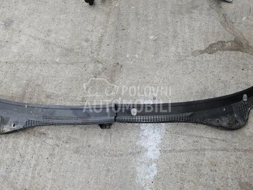PLASTIKA ISPOD BRISACA za Peugeot 306