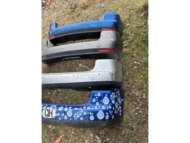 Branik zadnji za Volkswagen Touran od 2004. do 2009. god.