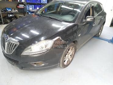 Lancia Delta -  kompletan auto u delovima