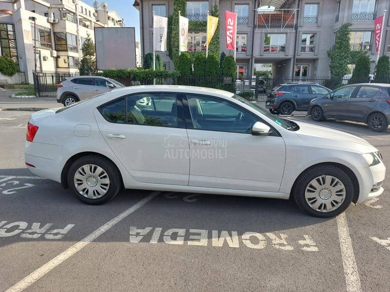 Škoda Octavia 1.6 TDI AMBITION