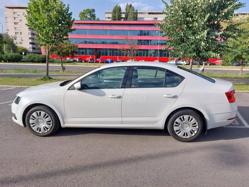 Škoda Octavia 1.6 TDI AMBITION