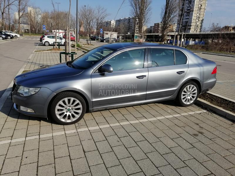 Škoda Superb 