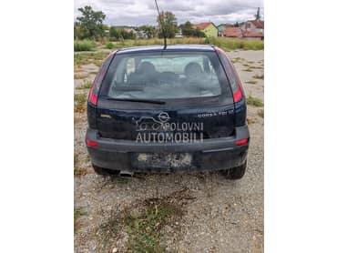 Opel Corsa C 1.7d 2002. god. -  kompletan auto u delovima