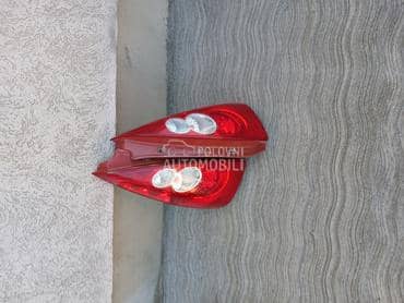 Stop svetla za Mazda 5