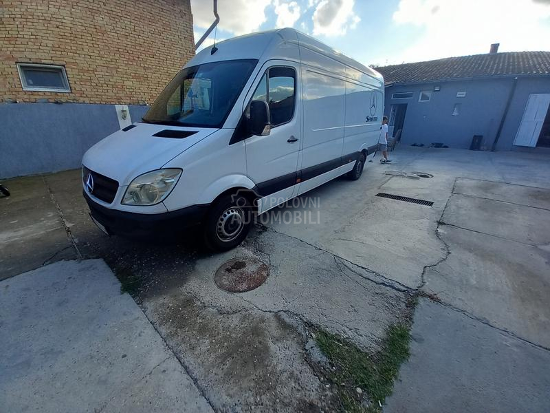 Mercedes Benz Sprinter 313