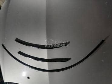 Kederi gepek stakla za Lancia Delta od 2008. do 2014. god.