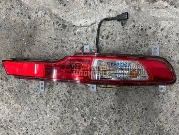 Stop svetlo desno u braniku za Kia Sportage od 2010. do 2015. god.