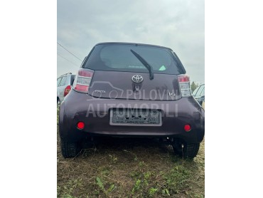 Unutrasnja kvaka brava za Toyota iQ od 2008. do 2016. god.